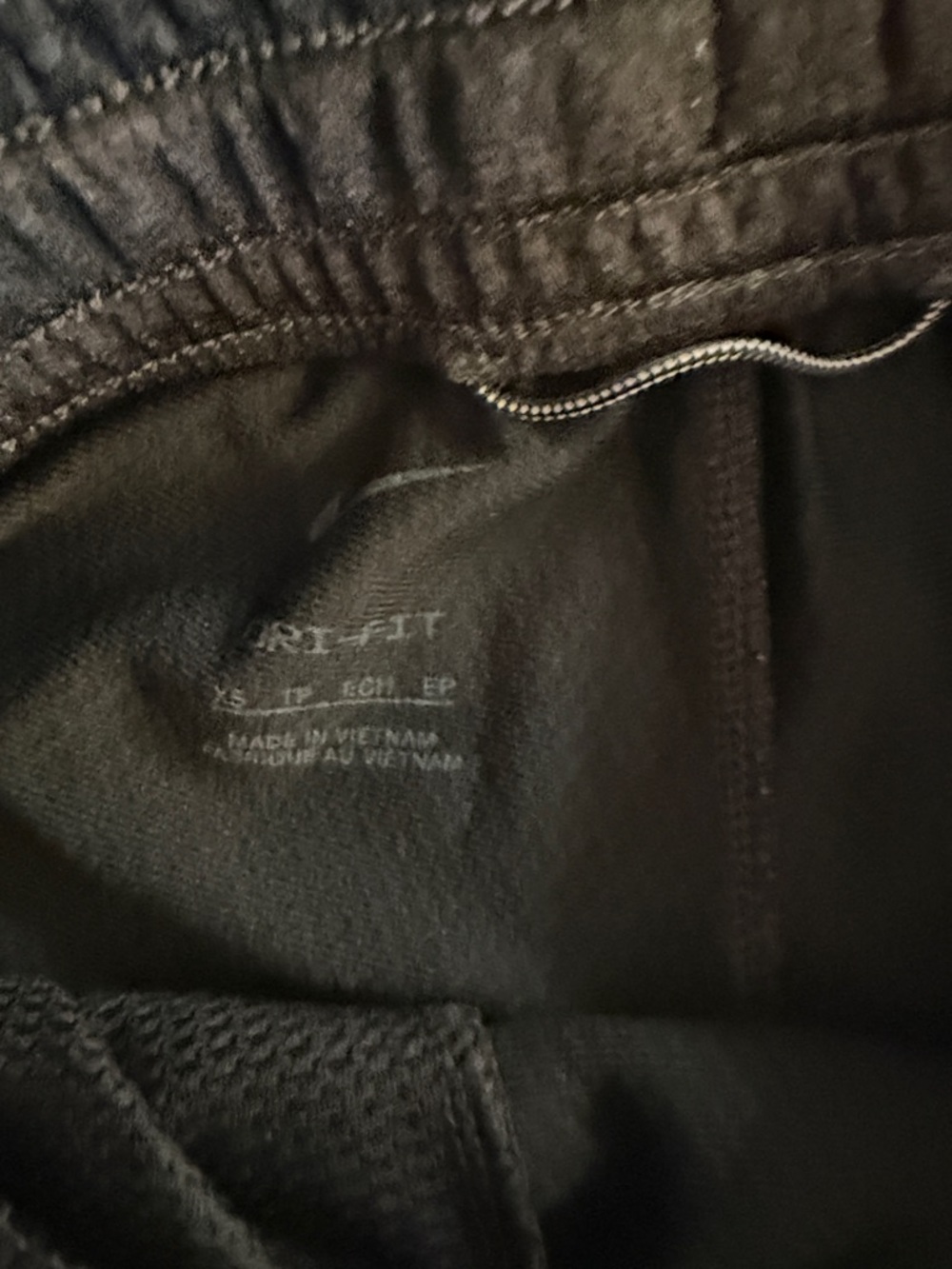 Nike boys mesh gray and black set of 2 shorts - Picture 4 of 9